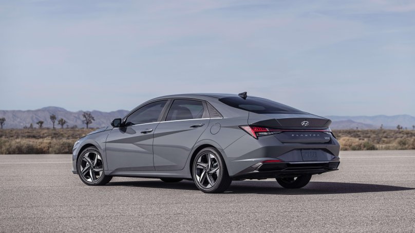 Hyundai Elantra 2021