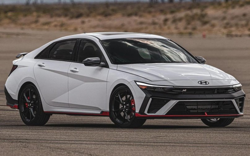 Hyundai Elantra 2024