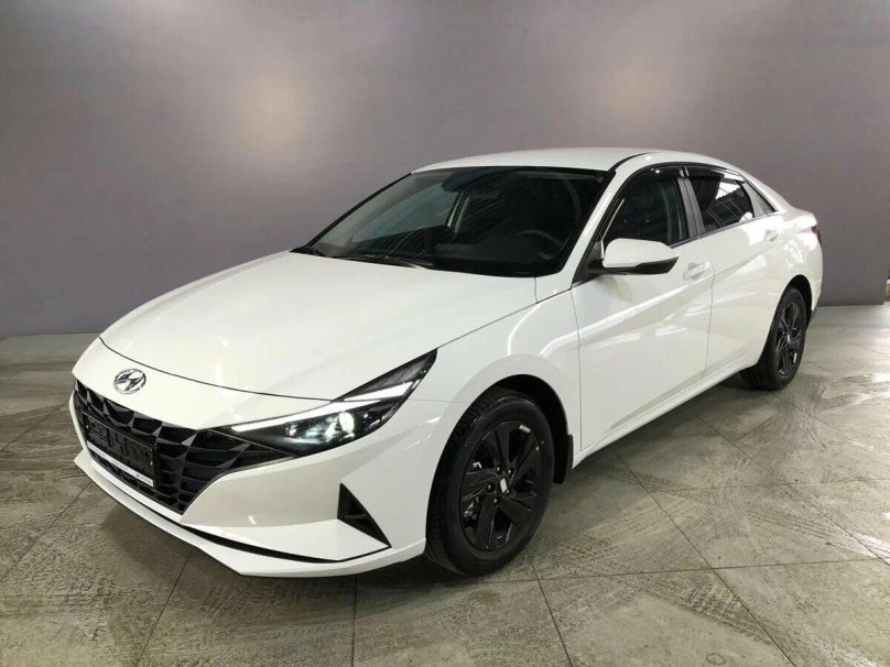 Hyundai Elantra 2022
