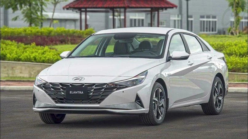 Hyundai Elantra 2023