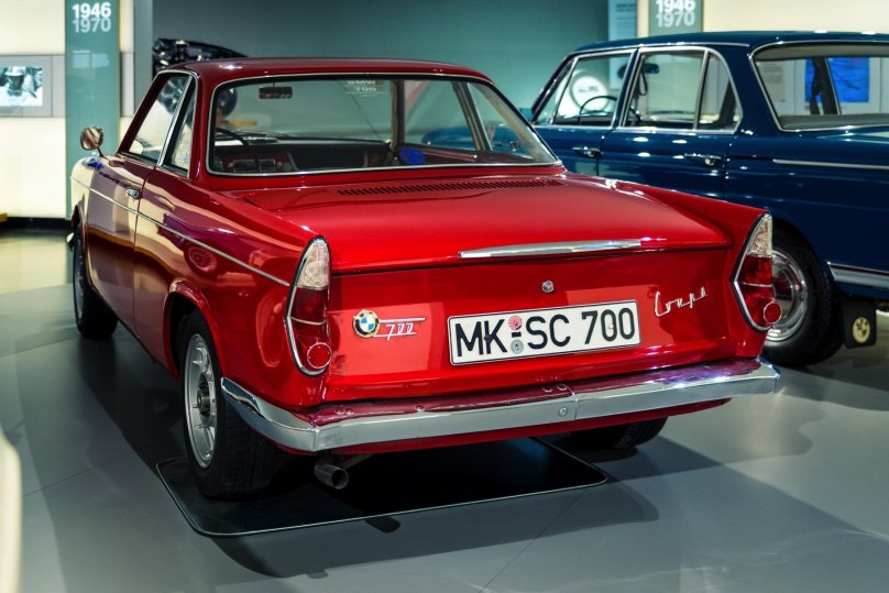 Модели БМВ 700