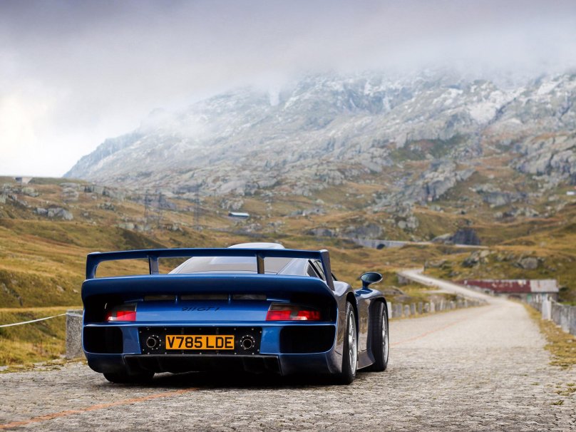 Porsche 911 gt1 Strassenversion 1997