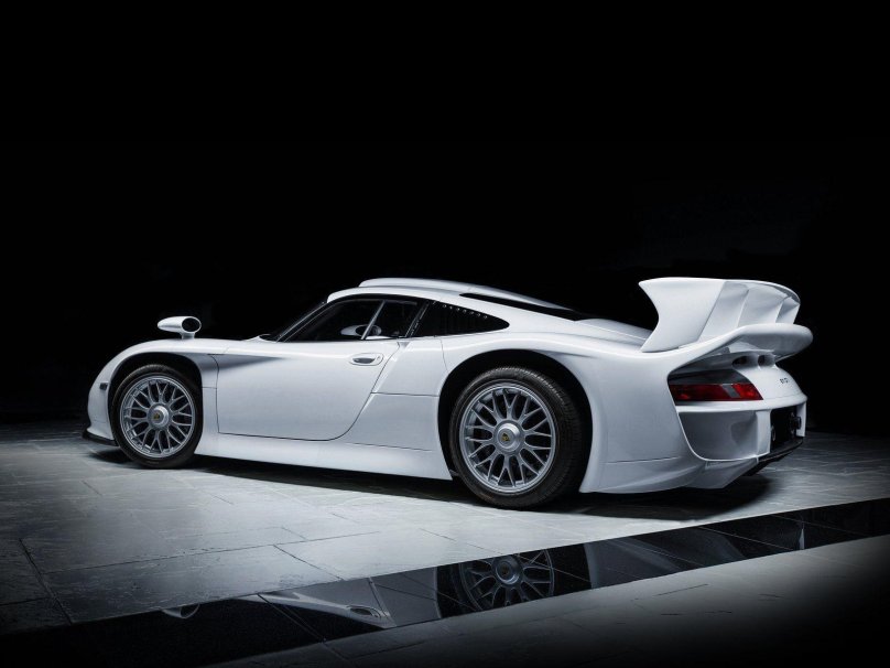 Porsche 911 gt1 Strassenversion