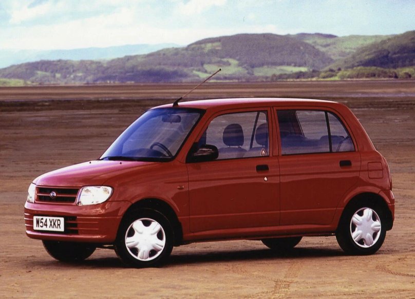 Daihatsu cuore l700 5 дверей