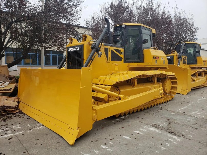 Бульдозер Shantui DH 24