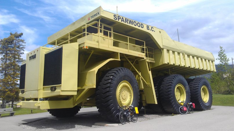 Самосвал Terex Titan