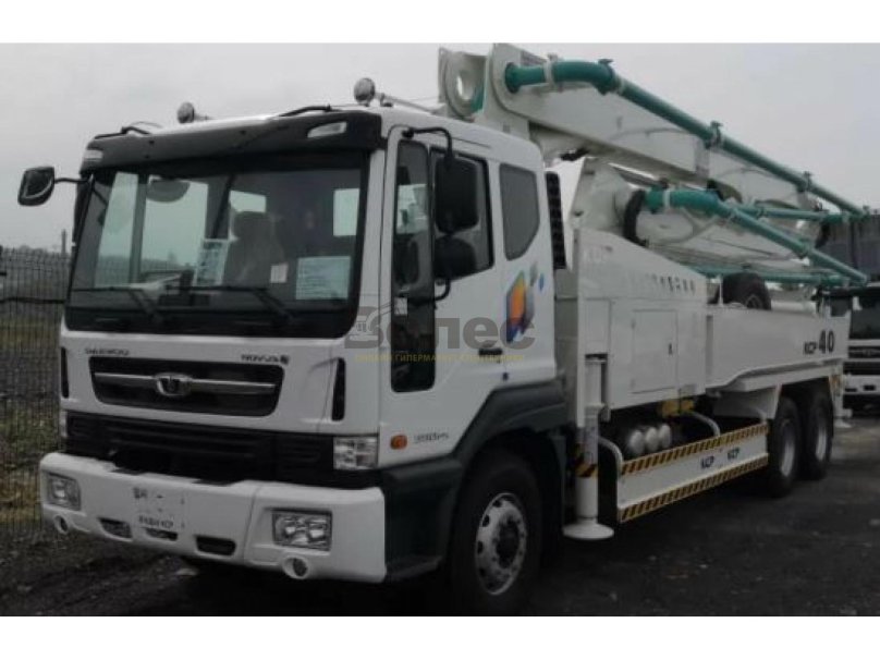 Автобетононасос KCP 40zx5170 на шасси Daewoo Novus