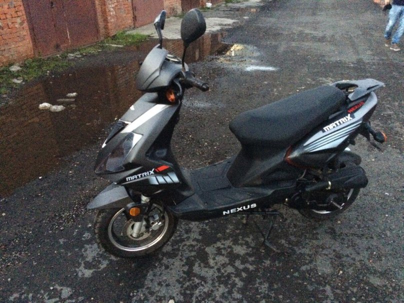 Скутер Нексус 50 кубов