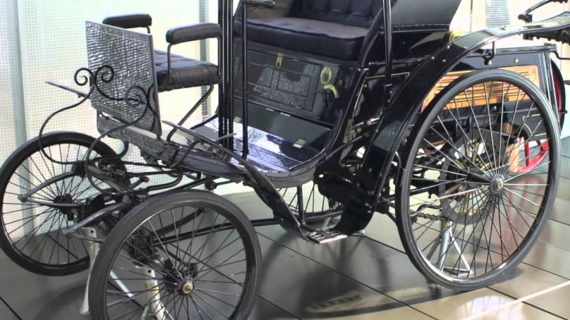 Автомобиль Карл Бенц 1885 год