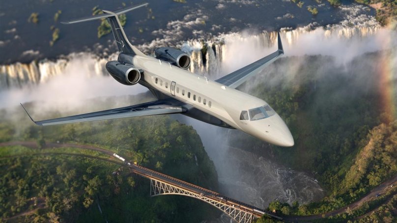 Самолет Legacy 650 Embraer