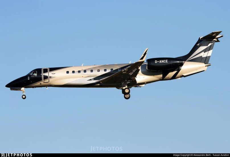 Embraer EMB-135bj Legacy 650