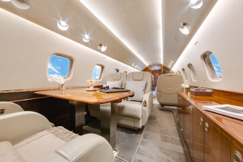 Embraer Legacy 650 салон