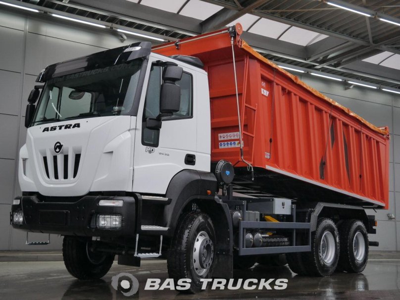 Ивеко Астра 6х6 самосвал 2021 года