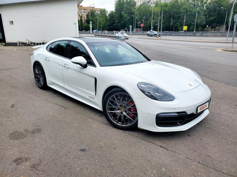 Porsche Panamera GTS 2020