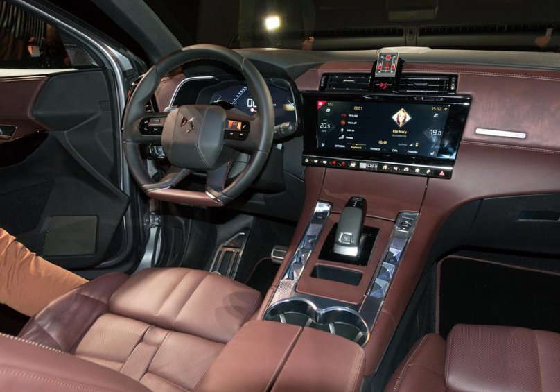 Ситроен ДС 7