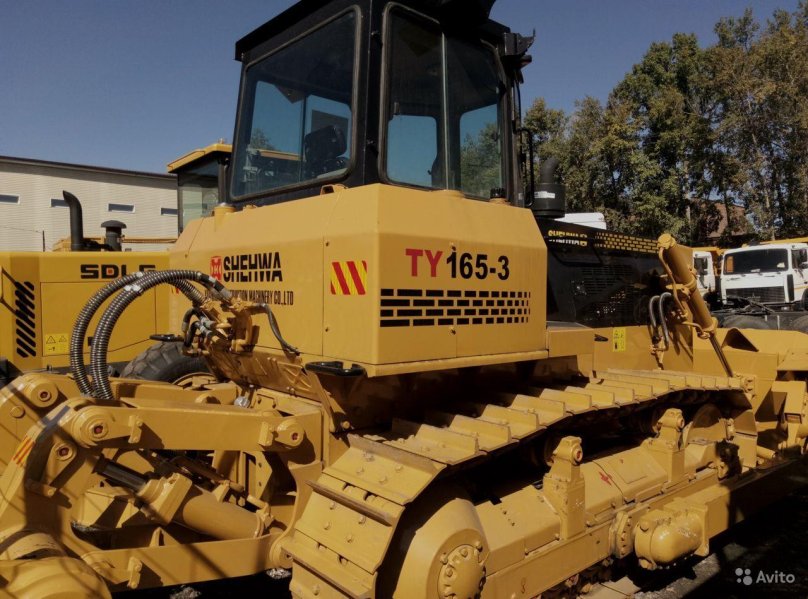 Бульдозер Shehwa ty165-3