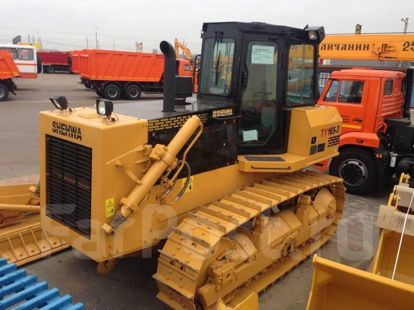 Бульдозер гусеничный Shehwa ty165-3