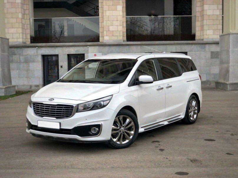 Kia Carnival