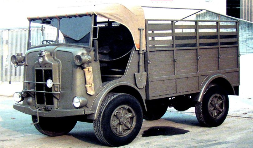 Fiat-Spa as 37 (Autocarro sahariano).