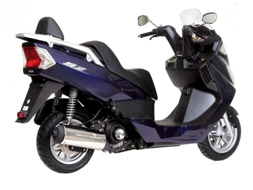 Скутер Daelim 125