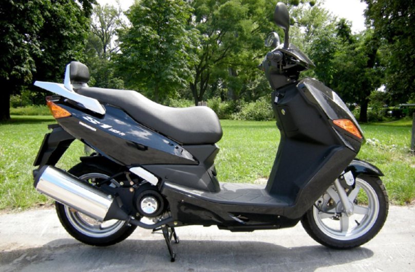 Скутер Daelim 125