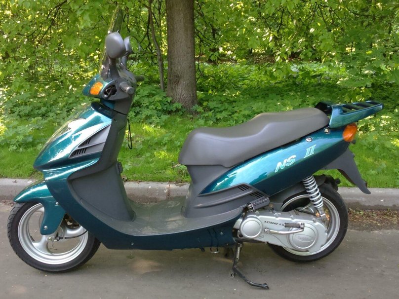 Скутер Daelim 2