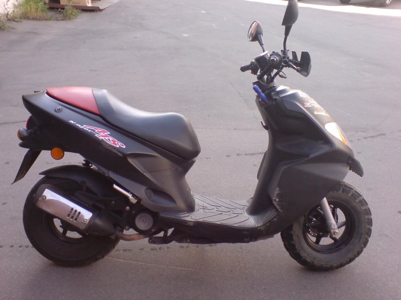 Скутер Daelim e Five