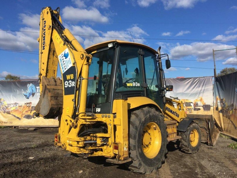 Komatsu wb93