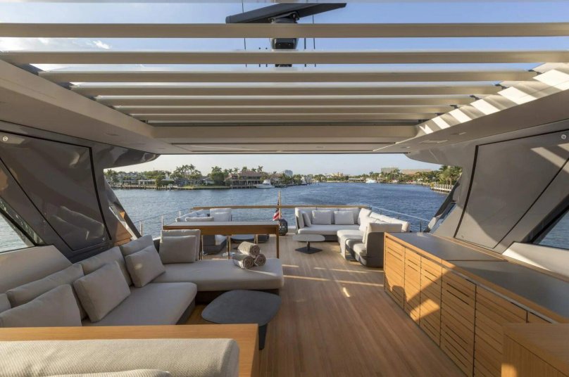 Интерьеры яхты Sanlorenzo sx88