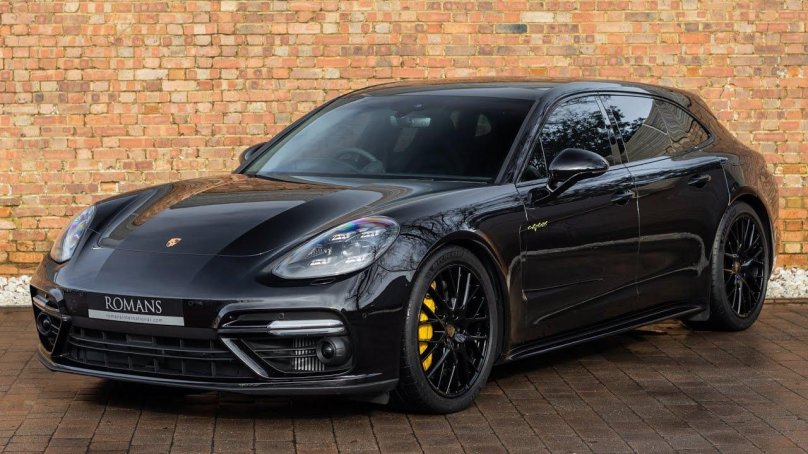 Порше Панамера турбо 2020