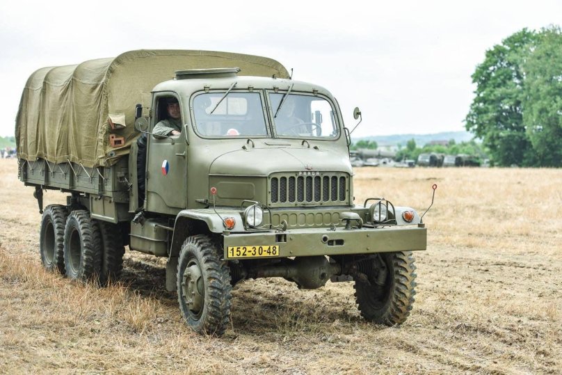 Грузовик Praga v3s