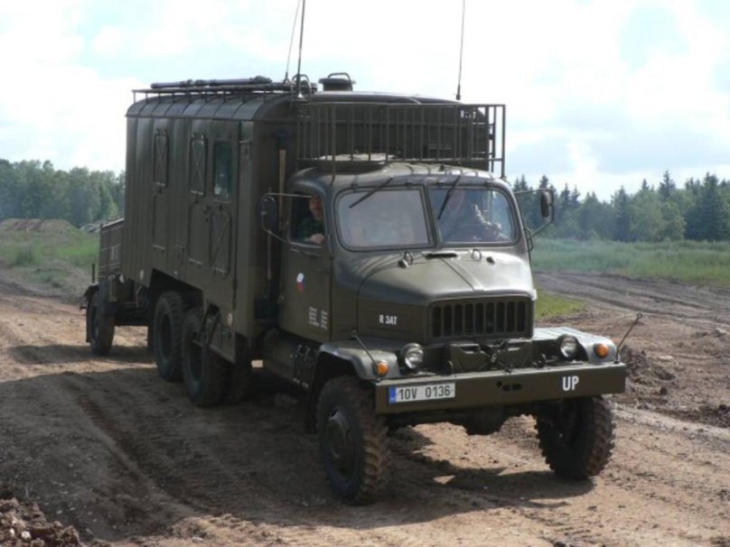 Praga v3s кабина