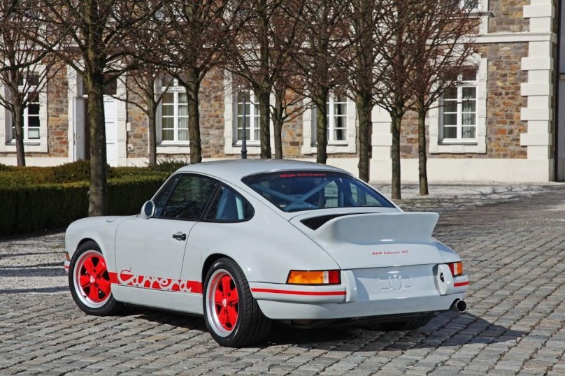 Porsche 911 Carrera RS 964