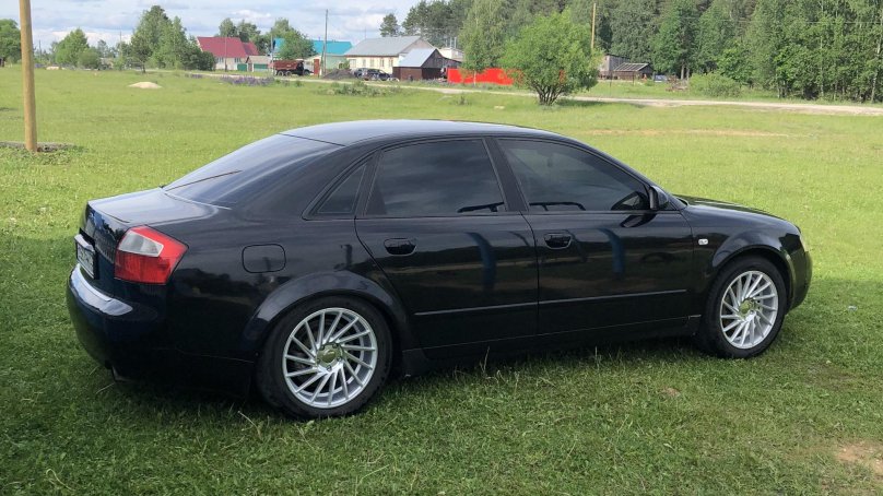 Ауди а4 б6 черная