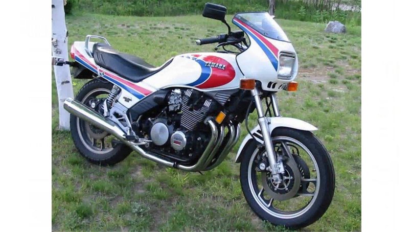 Ямаха XJ 900