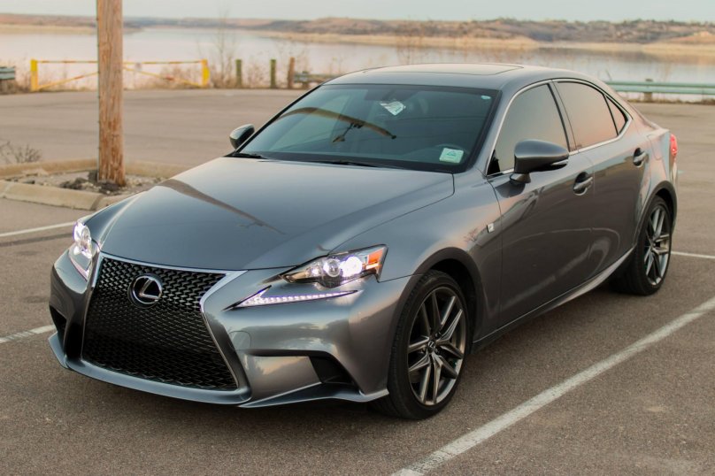 Lexus is 350 f