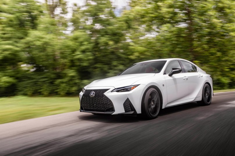 Лексус is 350 f Sport