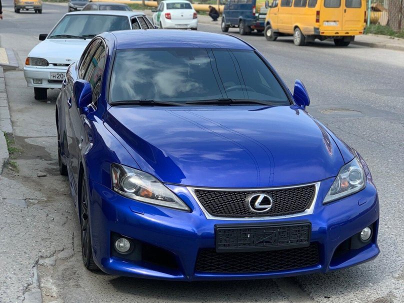Lexus is f 2012