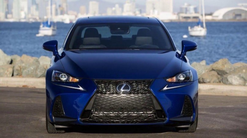 Лексус is 350 f Sport 2017