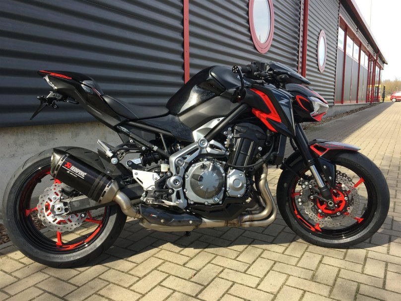 Кавасаки з 900