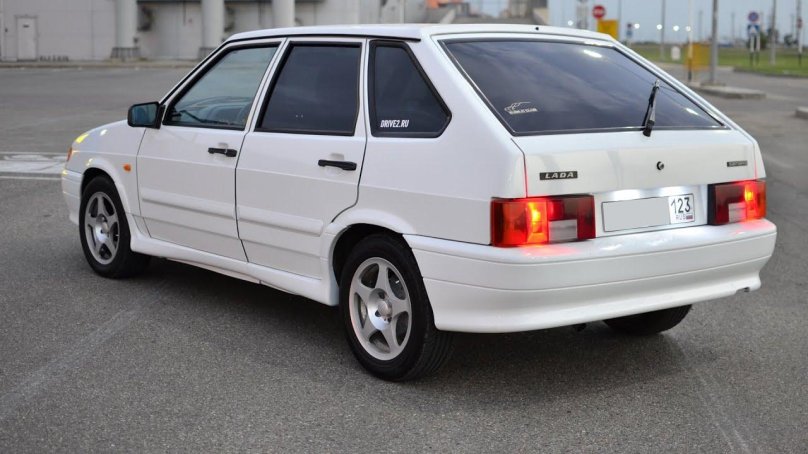 Лада 14 белая