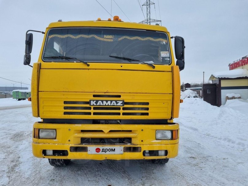 КАМАЗ 5460 желтый