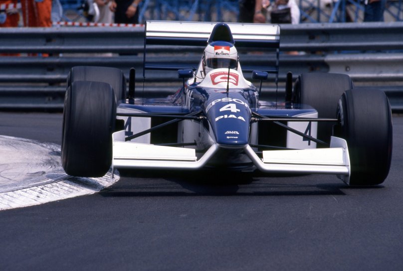 Tyrrell 018 1990