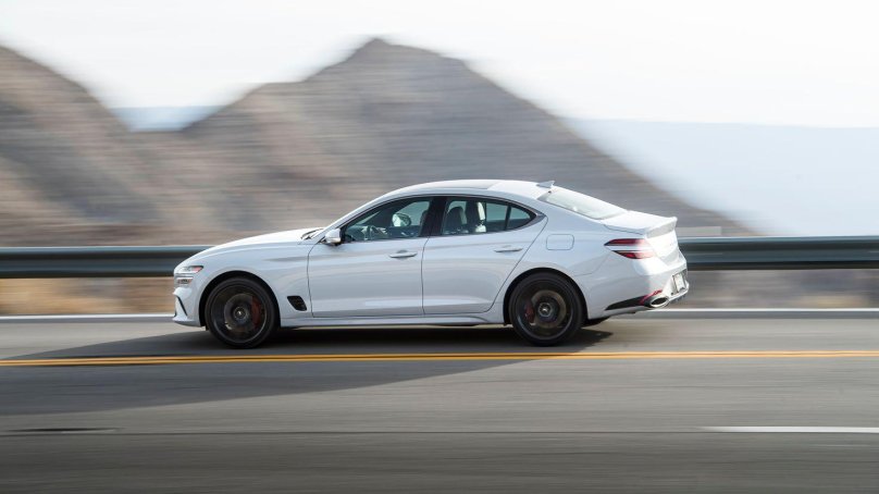 Genesis g70 обои