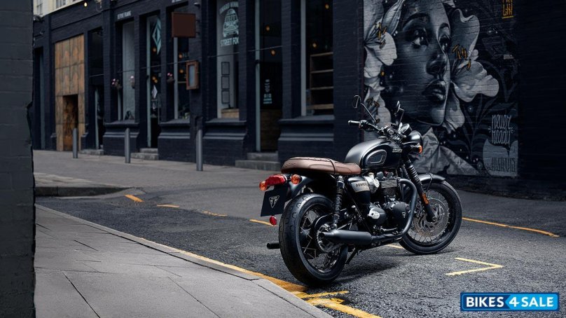 Триумф Бонневиль 120