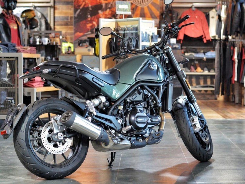 Круизер Бенелли мотоцикл