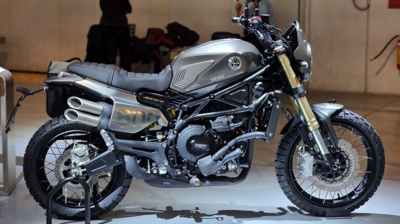 Benelli Leoncino Trail