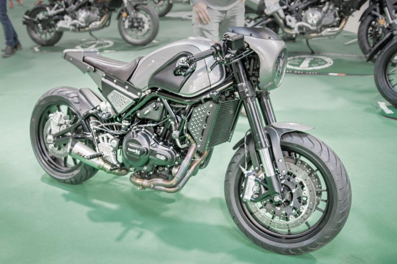 Benelli Cafe Racer