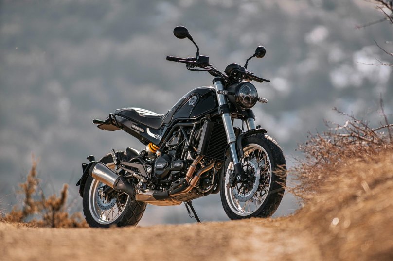 Benelli Leoncino 500 Trail