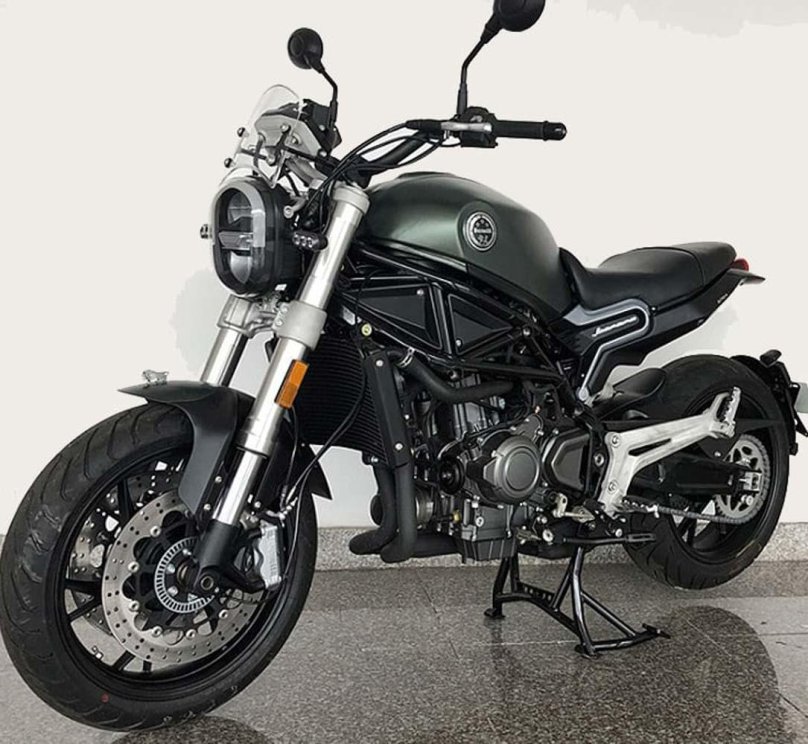 Бенелли 800 мотоцикл